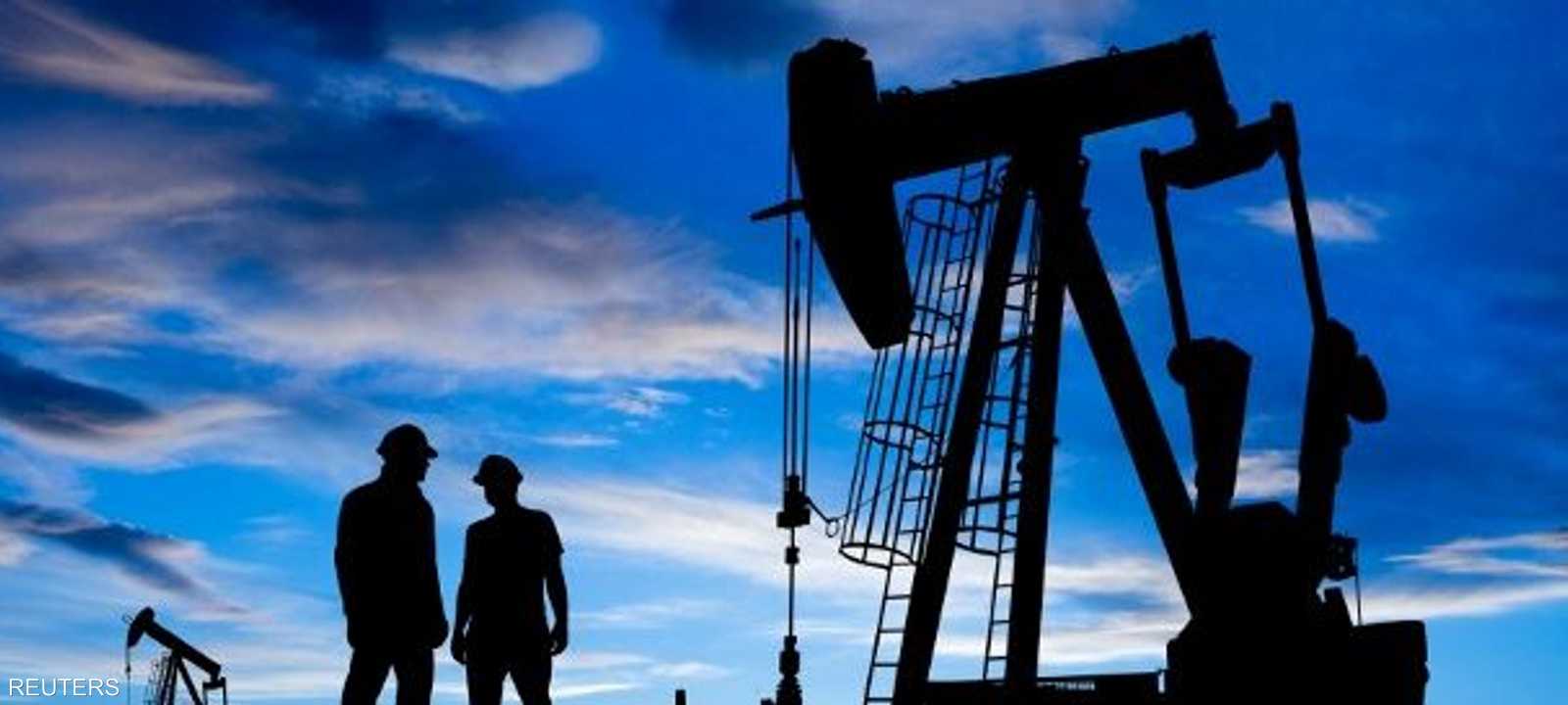 الحرب التجارية عامل ضغط على النفط