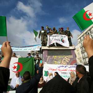 تظاهرة مؤيدة لإجراء الانتخابات الرئاسية في الجزائر