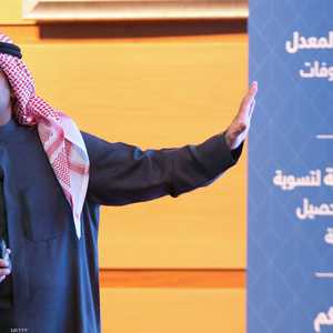 الأكاديمي والاقتصادي الكويتي نايف الحجرف