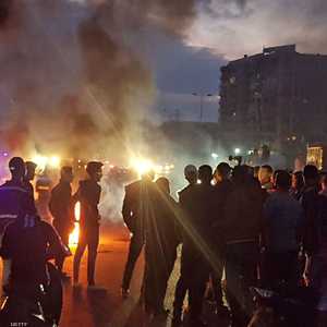 لبنان.. تظاهرات ليلية تستهدف منازل المسؤولين