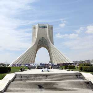 إيران تزعم أن مواطنيها يتعرضون لاحتجاز تعسفي