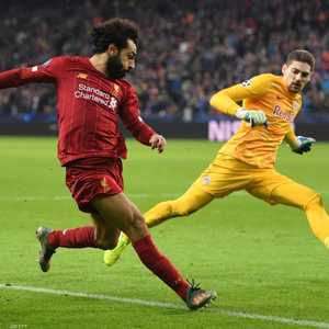 صلاح سجل الهدف الثاني في المباراة.