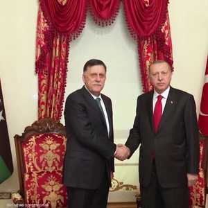 حكومة أردوغان تتحدث باسم حكومة السراج في الأزمة الليبية