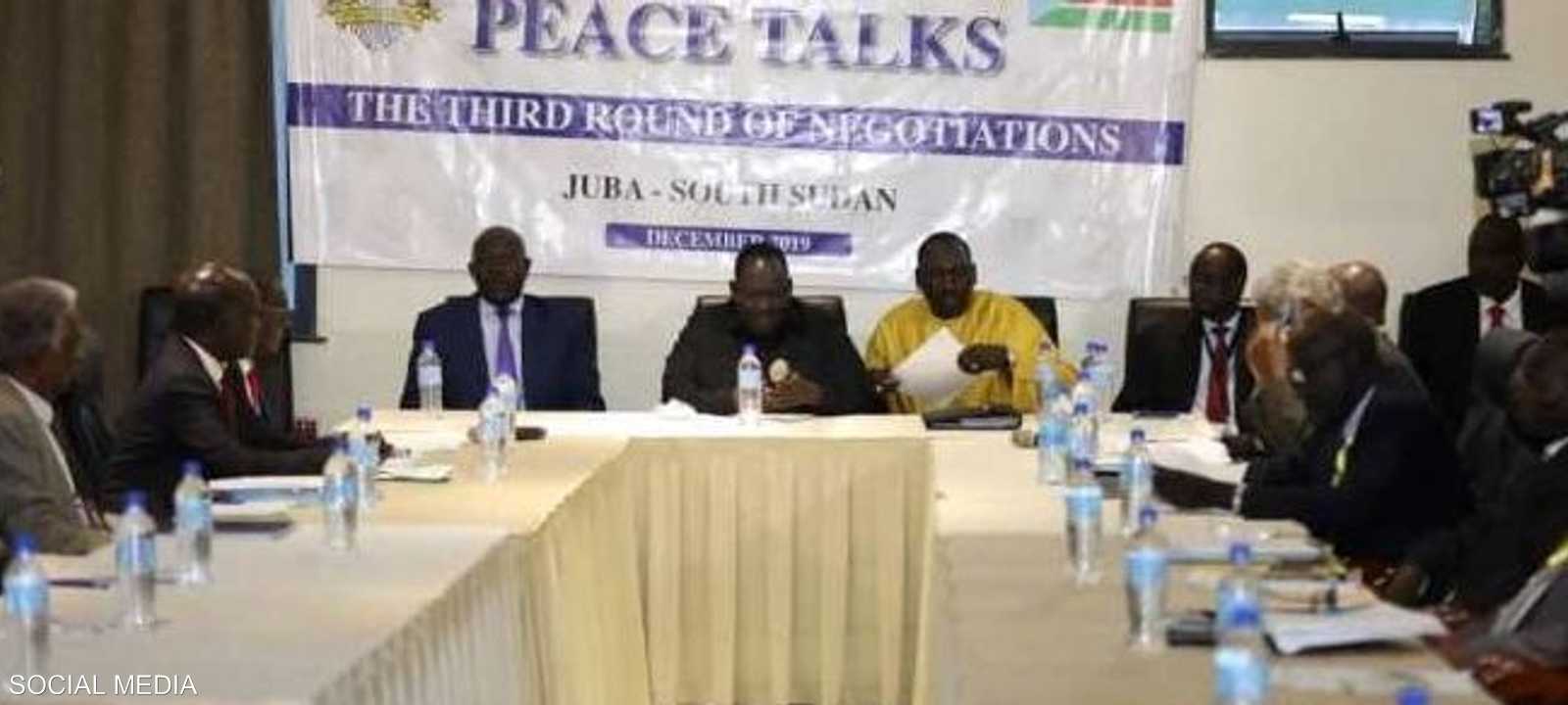 الوفد الحكومي منفتح أمام الحوار مع كل الأطراف