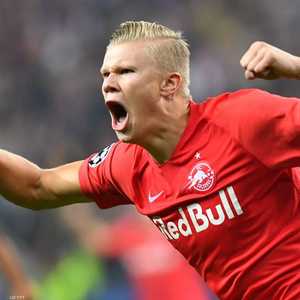 إيرلينغ هالاند لفت الأنظار أثناء بطولة دوري أبطال أوروبا