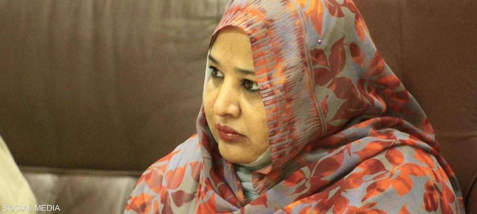 إحالة زوجة البشير عقب التحري معها إلى سجن النساء بأم درمان.