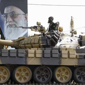 أرشيفية لدبابات إيرانية