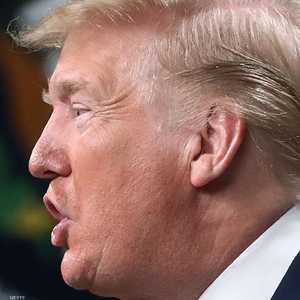 يواجه ترامب تهمتان في إجراءات العزل