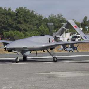 طائرة الدرون العسكرية التركية بيرقدار تي بي 2