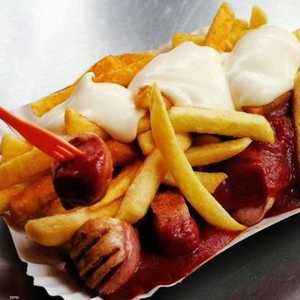 ينصح بالإقلال من الأغذية المصنعة مثل البطاطس المحمرة