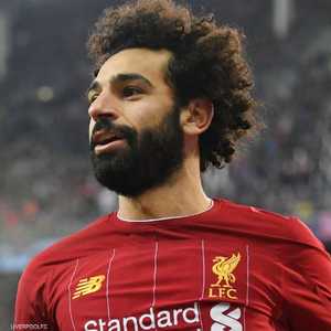 يواصل محمد صلاح تألقه في تسجيل الأهداف.
