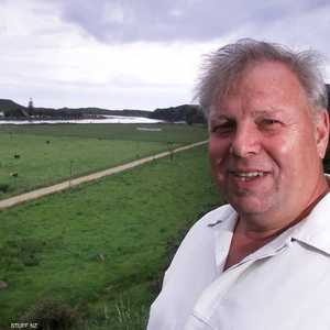 المليونير الألماني يبحث عن أصدقاء لمشاركته جنته