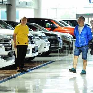 معرض سيارات فاخرة في الصيتن