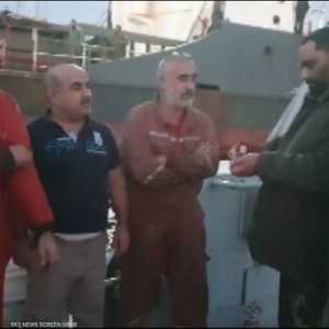 الجيش الليبي يحتجز سفينة طاقمها تركي