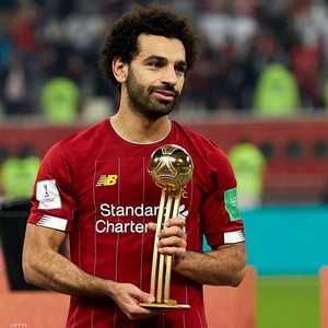 صلاح حصل على جائزة الكرة الذهبية لأديداس