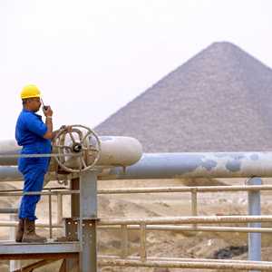 إحدى منشآت الغاز في القاهرة. أرشيفية