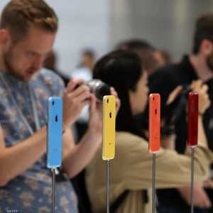 صورة أرشيفية لهواتف آيفون من الطراز XR