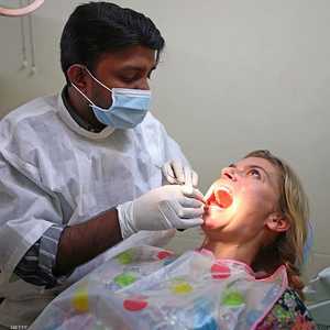 اللعاب يساعد على مضغ الطعام