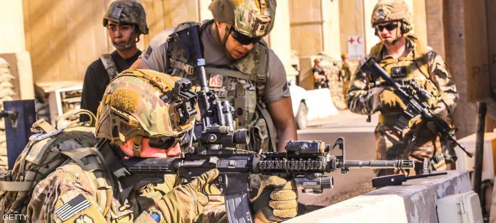 جنود أميركيون في محيط السفارة الأميركية ببغداد