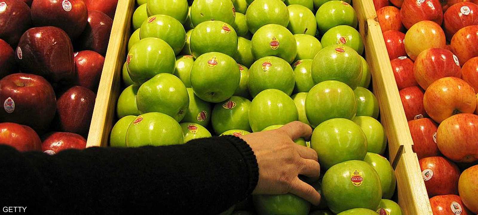 دراسة تكشف أهمية تناول تفاحتين يوميا