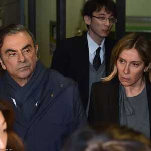 أرشيفية لكارلوس غصن وزوجته كارول