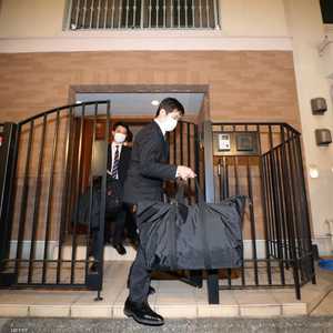 مدعون عامون يصادرون بعض محتويات شقة غصن في طوكيو