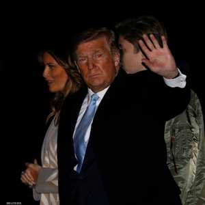 ترامب عاد إلى واشنطن بعد عطلة استمرت أسبوعين في فلوريدا