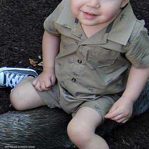 الطفل الطفل جوزيف دودك توفي إثر سقوط الخزانة عليه