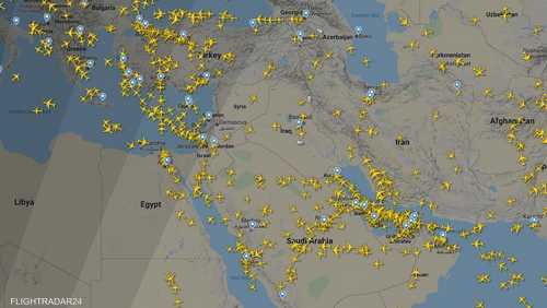 تبدو الأجواء العراقية والإيرانية أقل ازدحاما من أجواء الجوار