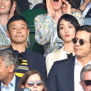 يوساكو مايزاوا مع صديقته الممثلة أيامي غوريكي قبل انفصالهما