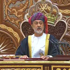 سلطان عمان هيثم بن طارق