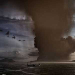 المستوى الخامس، وهو الأعلى، يشير إلى ثوران مستمر