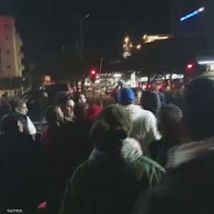 موجاهات على جسر الرينغ في بيروت