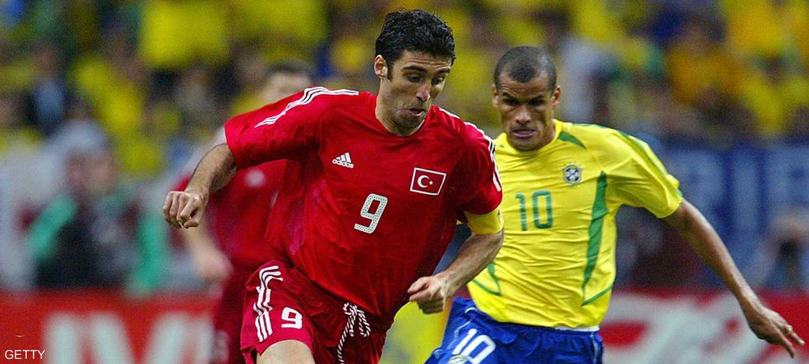 اللاعب الأسطورة هاكان شوكور في كأس العالم 2002