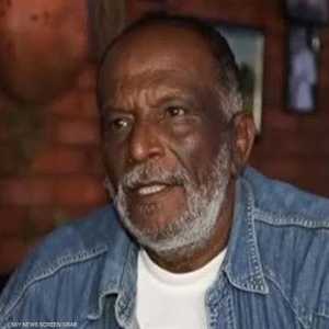 الفنان الراحل إبراهيم فرح