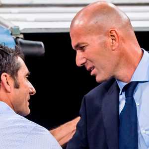 زيدان وفالفيردي خلال الكلاسيكو الأخير