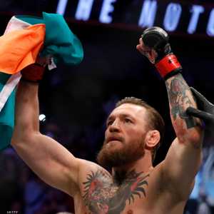 الإيرلندي كونور ماكغريغور أثناء الفوز