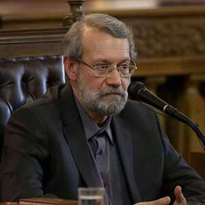 رئيس مجلس الشورى الإيراني علي لاريجاني