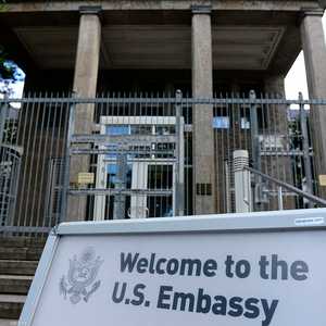 إدارة ترامب تستهدف سياحة الولادة