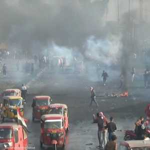 متظاهرون يقطعون طرقا رئيسية في بغداد