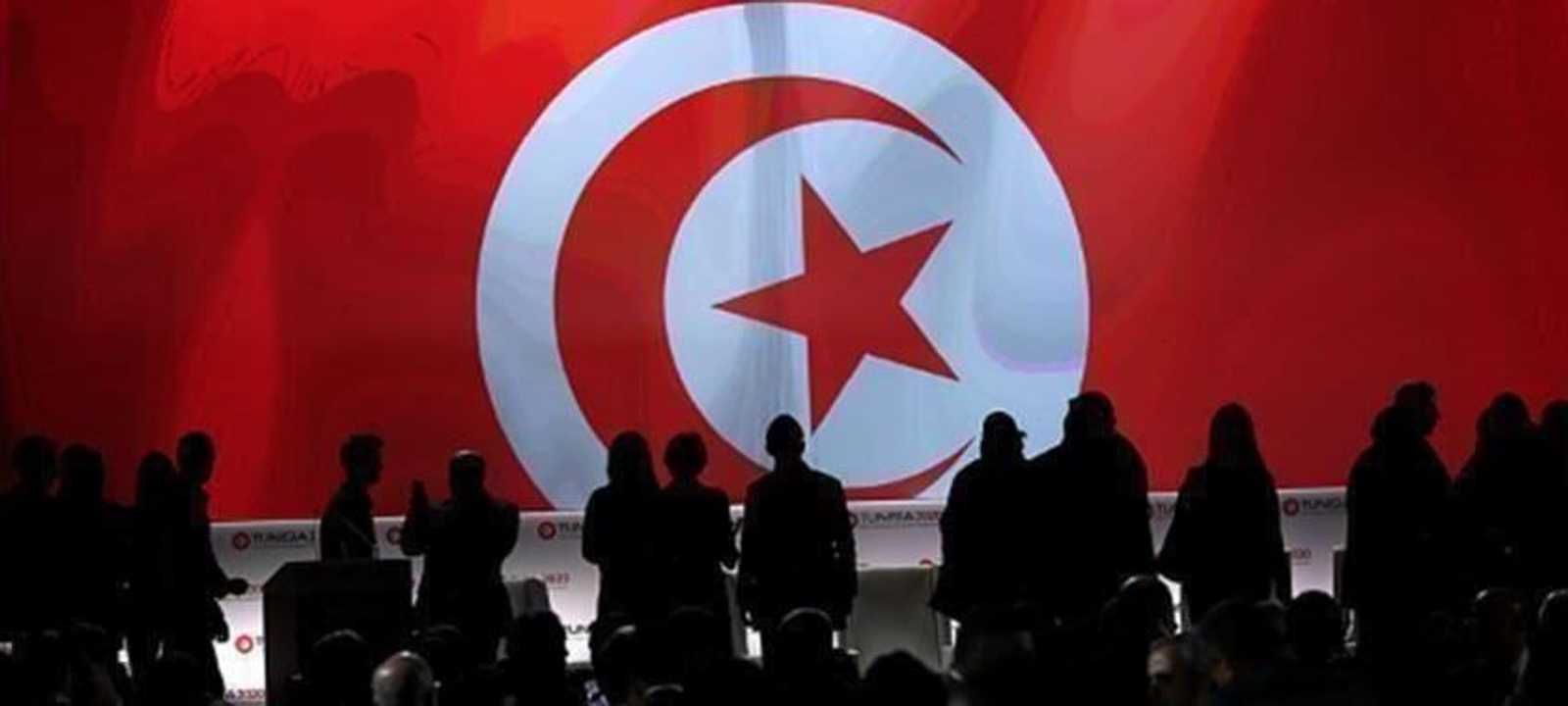 تونس .. علمانية بورقيبة أو أخونة الغنوشي