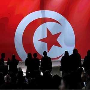 تونس .. علمانية بورقيبة أو أخونة الغنوشي