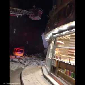 جانب من آثار الدمار التي خلفها الزلزال.