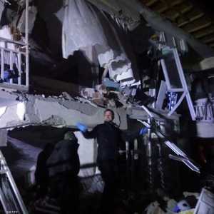 تضررت عدد من المنازل من جراء زلزال تركيا القوي