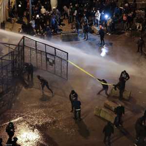 الأمن حاول صد المتظاهرين بخراطيم المياه