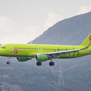 الطائرة توقفت في مطار بموسكو