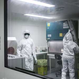 يسابق العلماء الزمن حاليا لتطوير لقاح كورونا