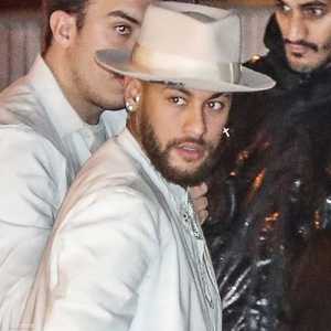 نيمار خلال حفل عيد الميلاد