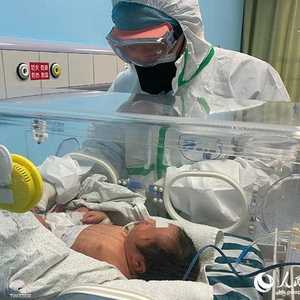 صورة الطفل الرضيع المصاب