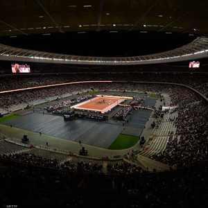 حضر المواجهة الاستعراضية أربعون ألف متفرج